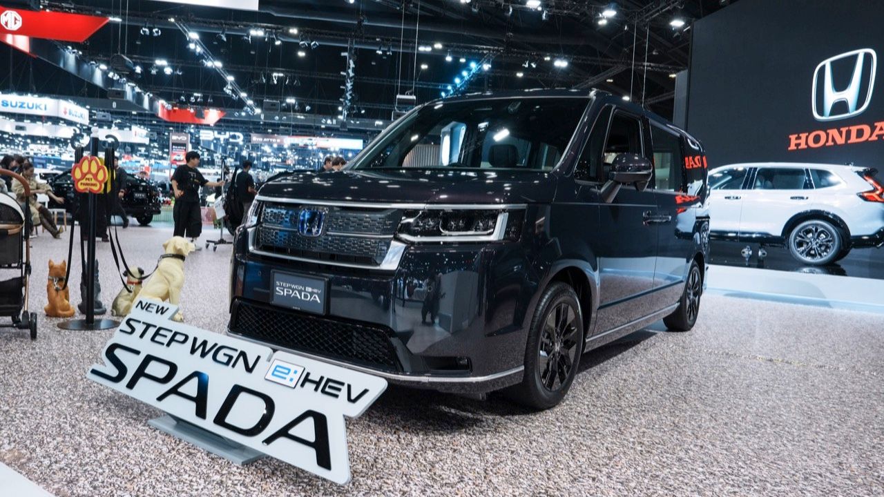 ประกอบญี่ปุ่น New Honda STEP WGN e:HEV ราคาประมาณการ 1.7 ล้าน