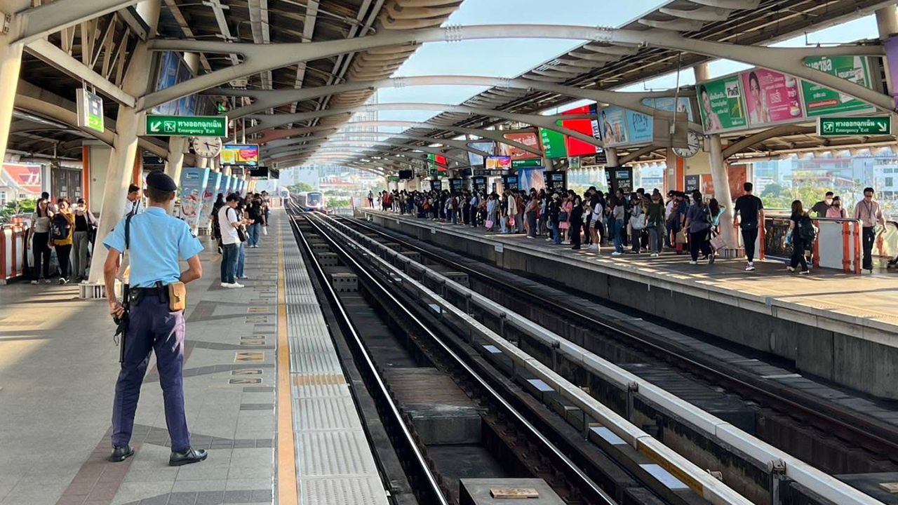 'คมนาคม' ชง ครม. 9 ธ.ค. เคาะหลักการ 'ซื้อคืนสัมปทานรถไฟฟ้า' ดันตั๋วร่วมเต็มรูปแบบ