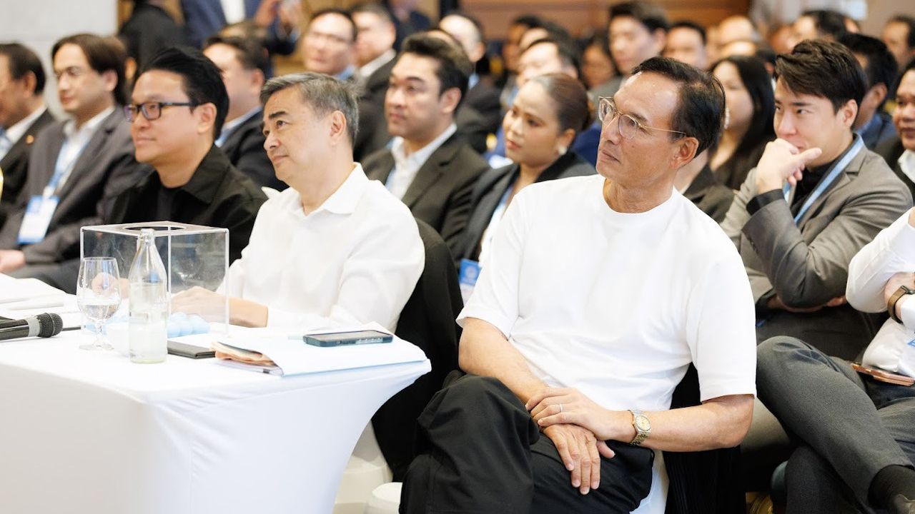 'สกลธี' รับกระแสประชาธิปัตย์ในกรุงเทพมหานครดีเกินคาด มีผู้เสนอตัวลงชิง สส. มากกว่า 150 คน
