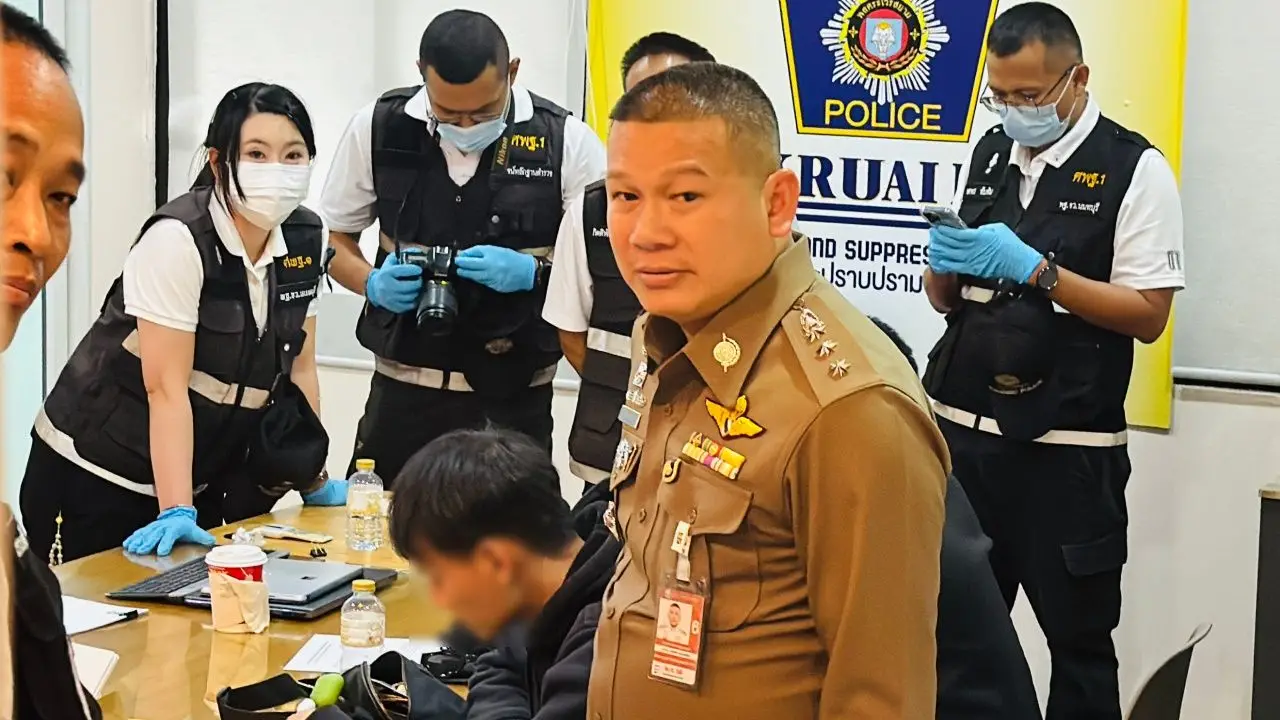พฐ.เก็บ 'ไซยาไนด์' ร้านทองส่งตรวจพิสูจน์คลี่คลายคดี 'นัทปง' นำตัว นาย ก. สอบเครียด
