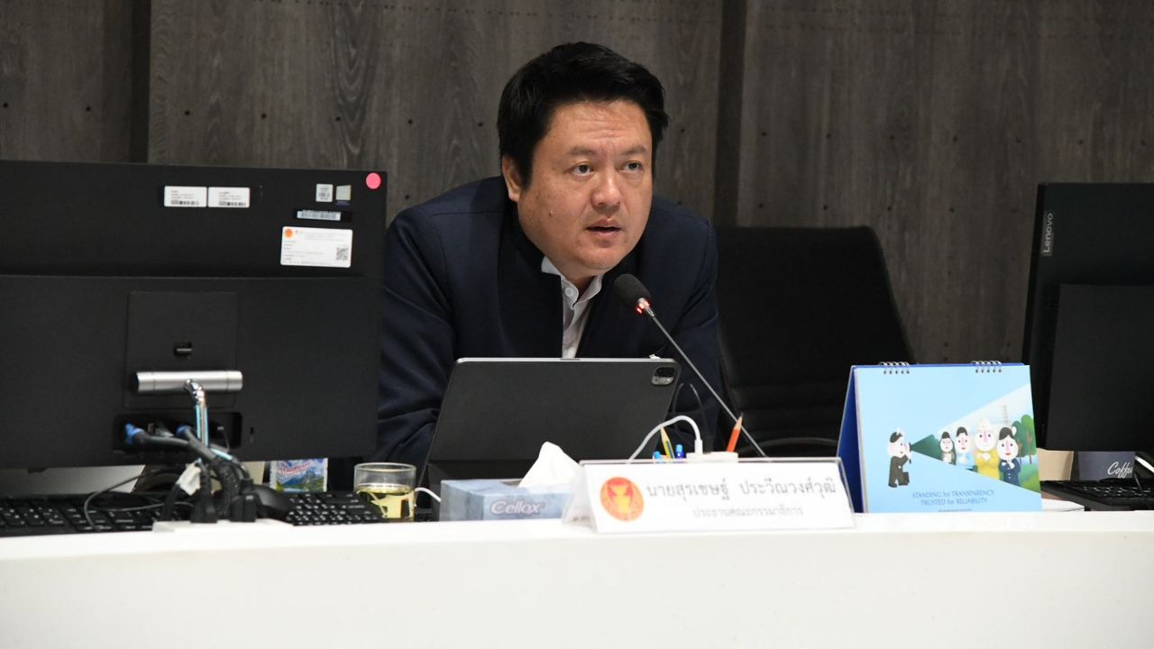 'สุรเชษฐ์' แนะจับตาดีลแสนล้านพรุ่งนี้ เปิดทางเจรจานายทุนใหญ่รถไฟฟ้า เลี่ยงพ.ร.บ.ร่วมทุน