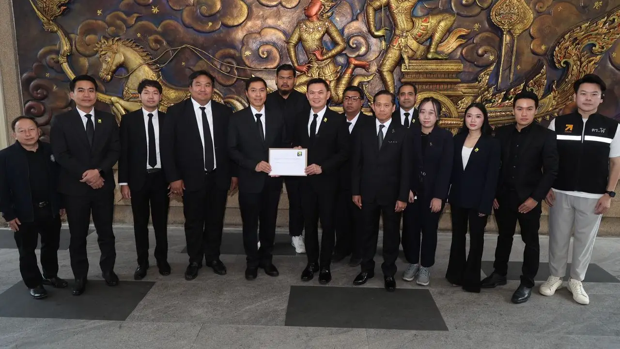 'ดร.เอ้' ยกขบวนคัดค้านสร้างทางด่วนอุโมงค์แยกเกษตร ถนนงามวงศ์วาน หวั่นเกิดอุบัติเหตุร้ายแรง