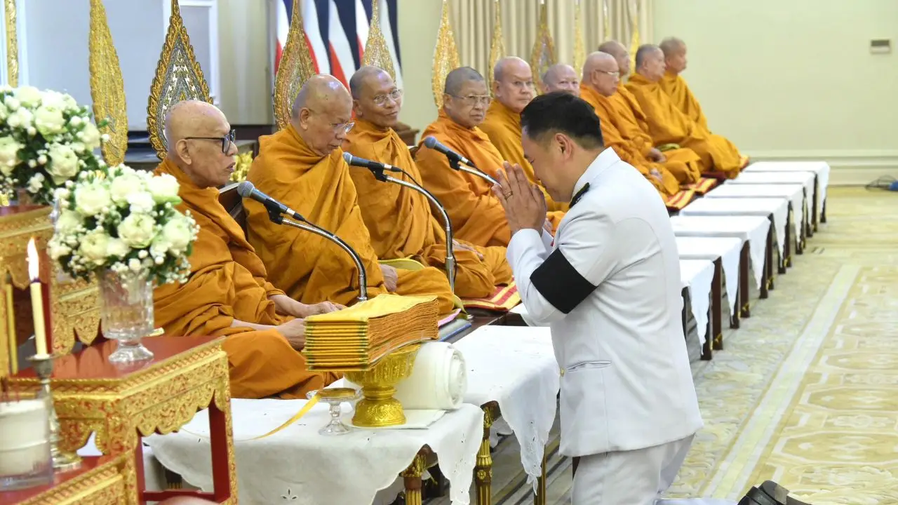 'นายกฯ อนุทิน' นำ ครม. ร่วมพิธีทำบุญ 5 ศาสนา บำเพ็ญพระราชกุศลปัญญาสมวาร (50 วัน) พระพันปีหลวง