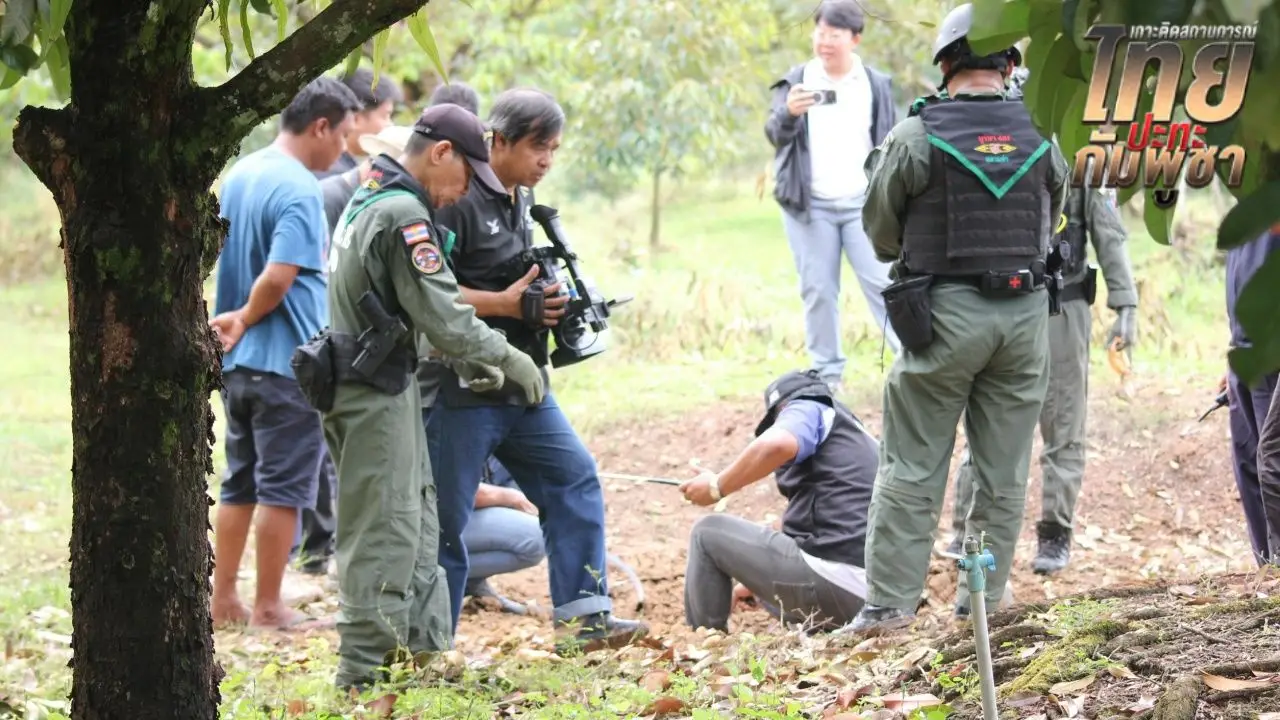 ชุด EOD ลงพื้นที่สำรวจหลุมระเบิด 13 หลุม ตกในบริเวณชุมชน เหตุปะทะชายแดนตราด