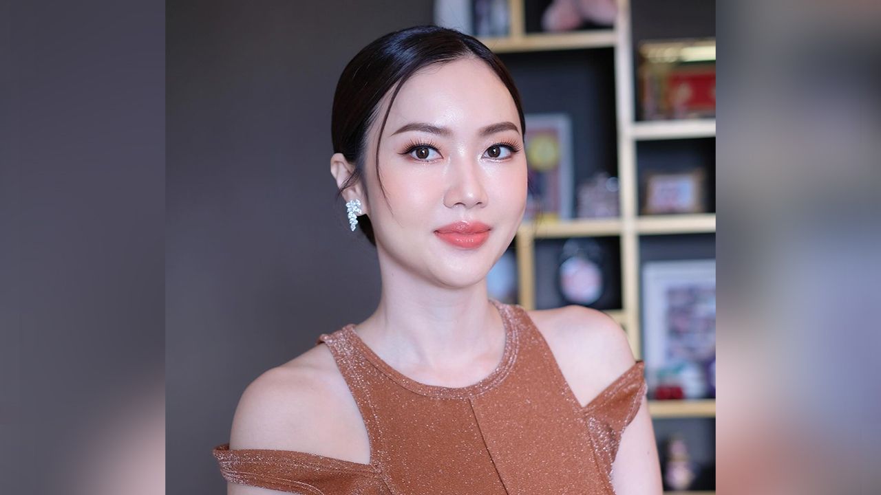 'ชญาภา' น้องสาว 'ยศชนัน' วอนหยุดนำความสัมพันธ์ในอดีตมาโจมตีทางการเมือง ยันรักชาติ
