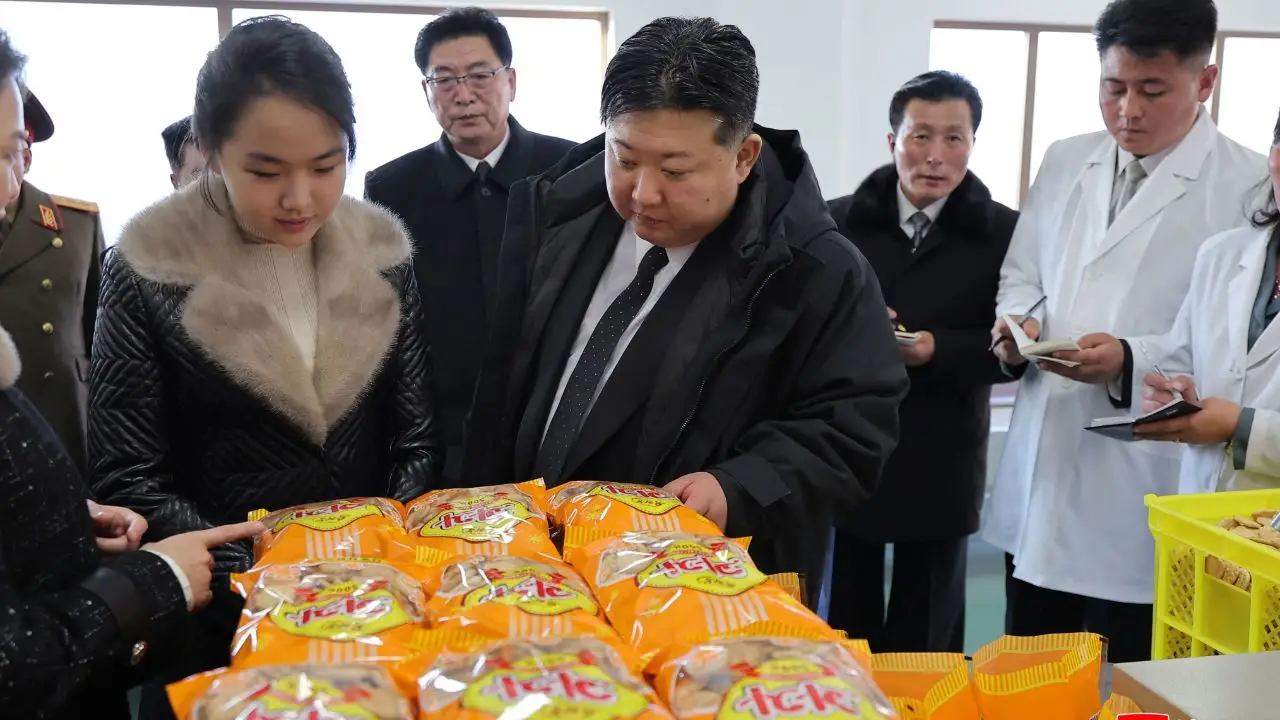 'คิม จองอึน' พาบุตรสาวตัดริบบิ้นเปิดโรงงานแห่งใหม่ 2 วันติดกัน หวังเร่งผลักดันแผนพัฒนาภูมิภาค