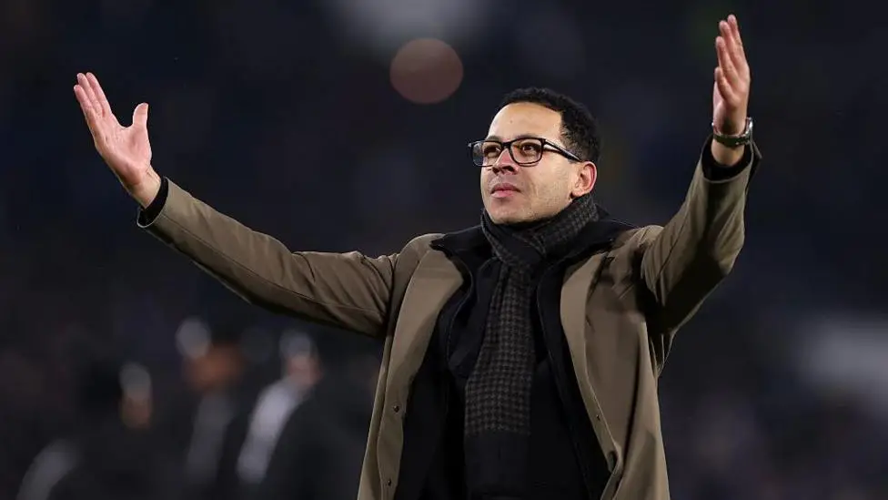 'Good idea' or taking 'massive chance' - is Rosenior ready for Chelsea?