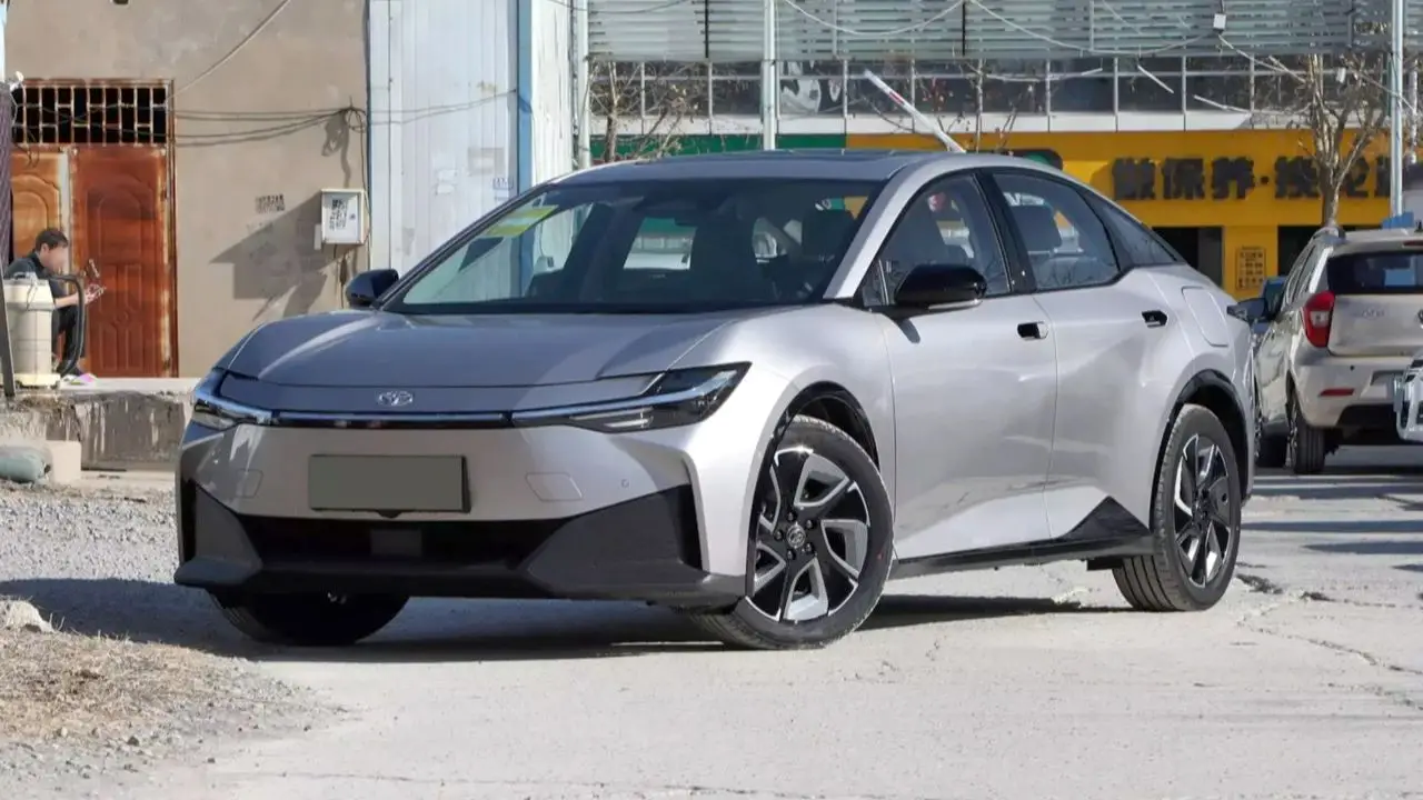 สามห่วงทะลวงไฟฟ้า Toyota bZ3 Smart Home Edition 2026