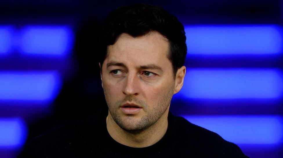 West Bromwich Albion sack head coach Mason