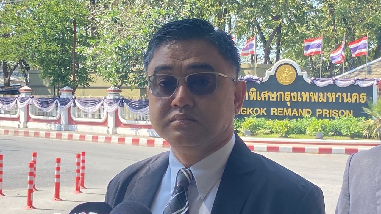 ทนายยืนยัน 'ทนายตั้ม' สุขภาพดี ไม่ทราบปมทะเลาะ 'สิระ' ในเรือนจำฯ