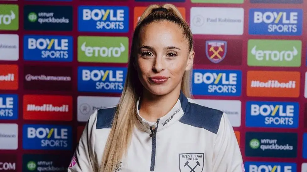 West Ham sign England youth defender Bose