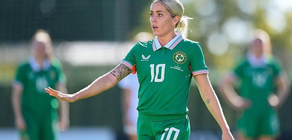 Liverpool sign Irish midfielder O'Sullivan