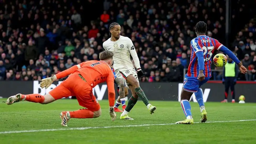 Was Chelsea's penalty at Crystal Palace a VAR error?