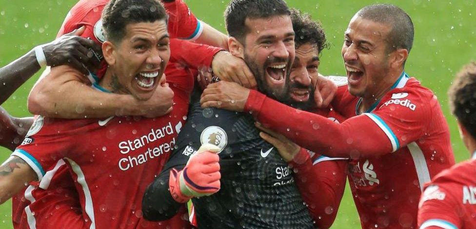 Six of the most memorable goalkeeper goals