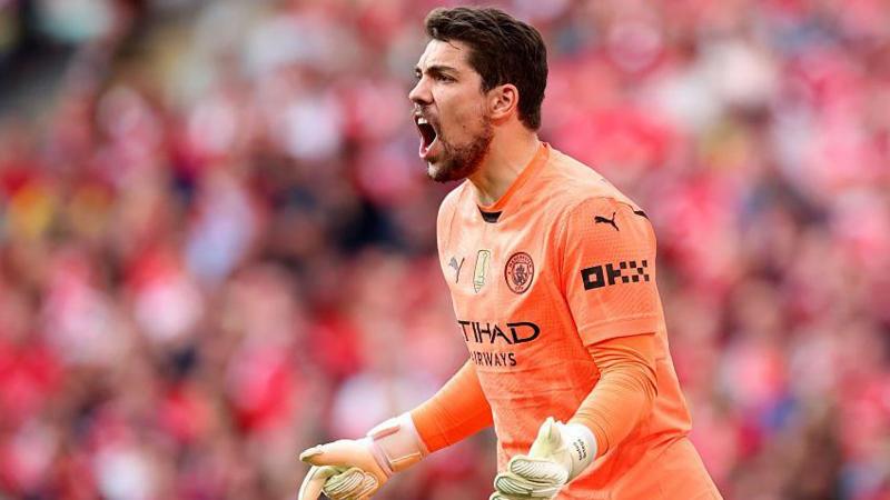 Forest agree Ortega deal and target Inter's Frattesi