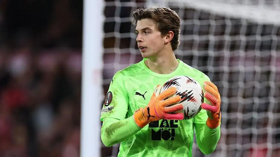 Sunderland sign Malmo keeper Ellborg for £3m
