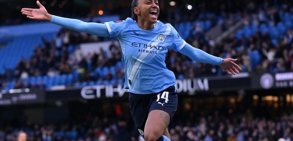 'Sweet Kerolin' steals show as Man City move closer to title