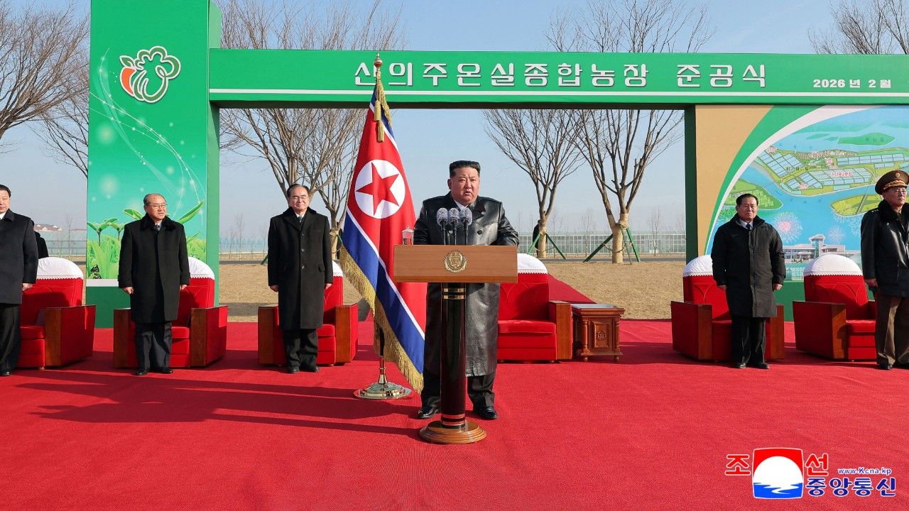 'คิม จองอึน' ทำพิธีเปิด 'ฟาร์มเรือนกระจกยักษ์' ความสำเร็จก่อนการประชุมพรรคแรงงานครั้งที่ 9